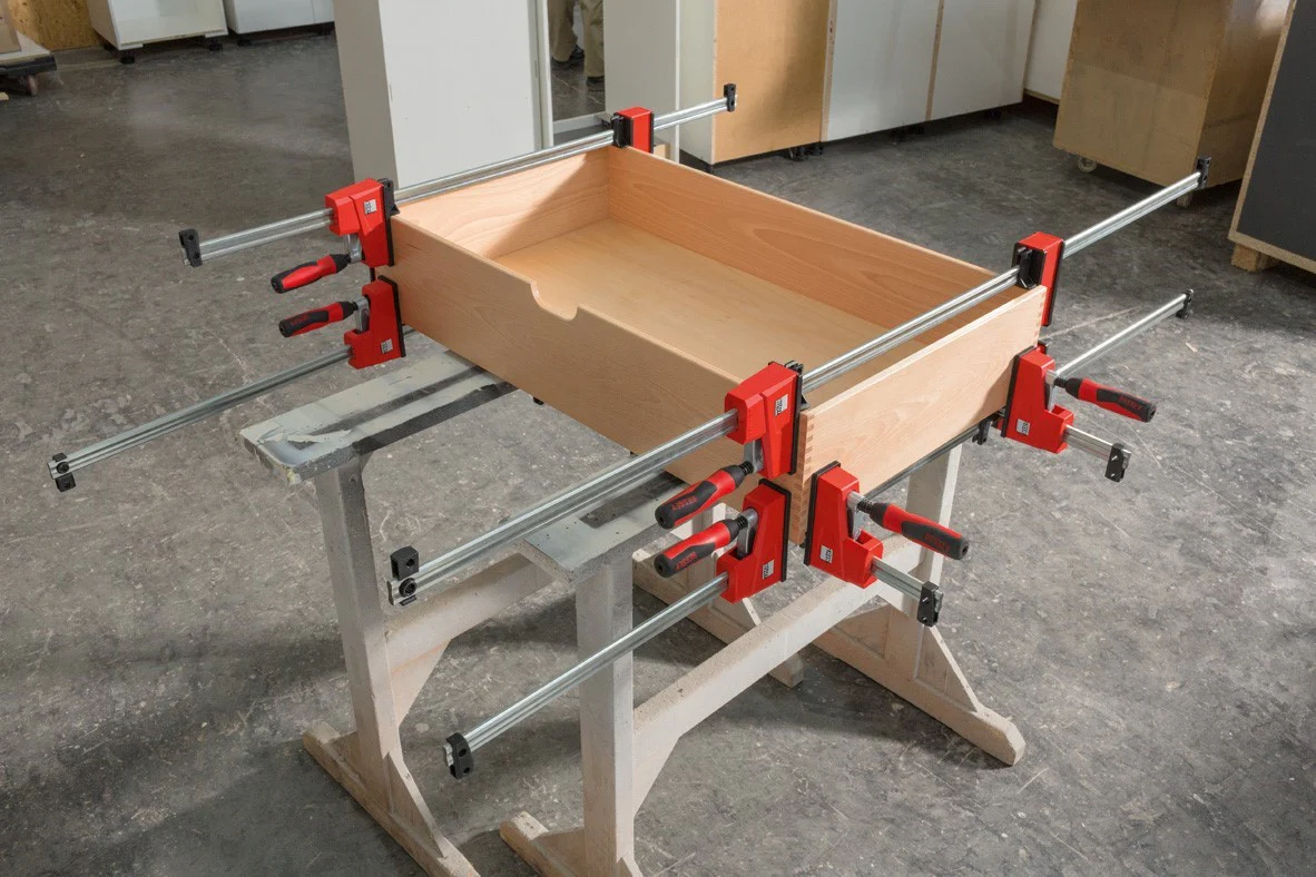 Bessey K-Body Revo Vario Clamp 1500mm Capacity Panel & Carcase Clamp & Spreader - Image 2