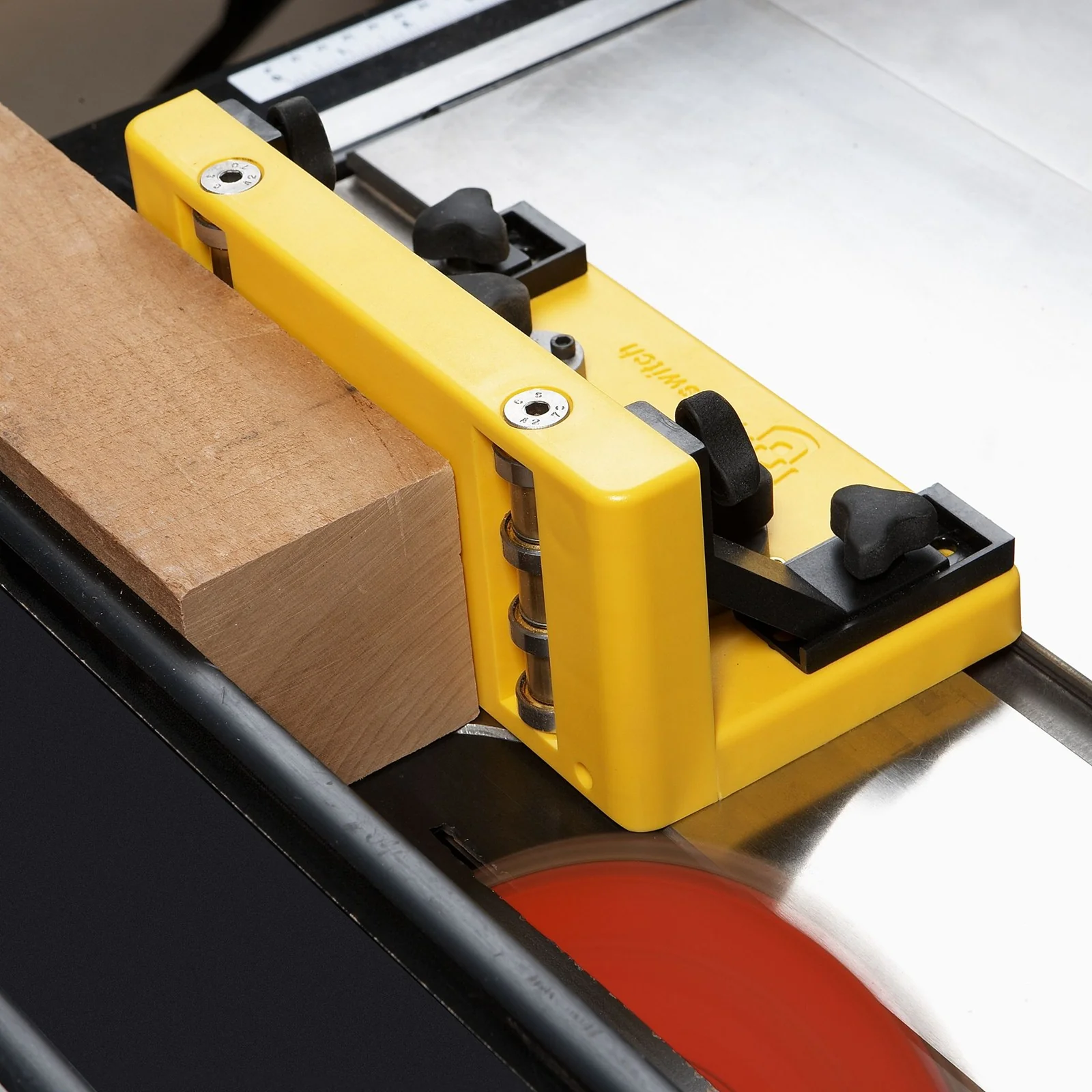 Magswitch Magnetic Dual Roller Fence Guide with Micro Adjustment suits Magswitch Workholding System - Image 3