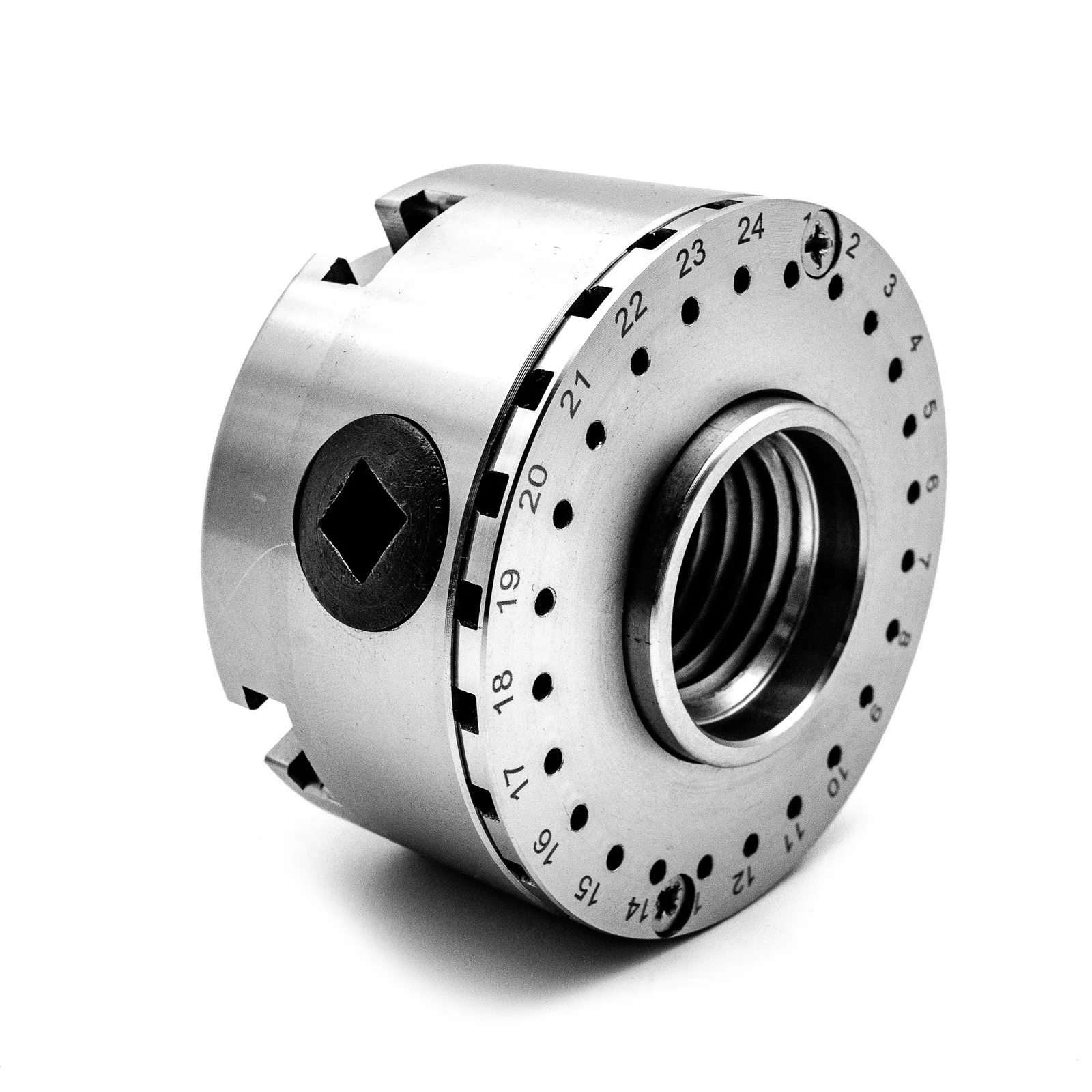 Torquata Wood Lathe 75mm Scroll Chuck with Dovetail Jaws M30 Thread - Image 4